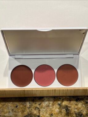 Jones Road Miracle Balm Palette Tawny, Flushed and Party NWOB limited edition